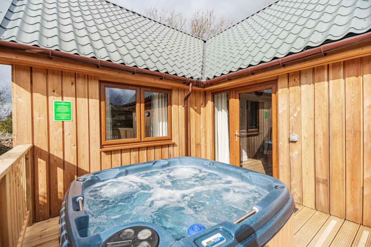 Osprey Lodge 1 With Hot Tub 뉴튼스튜어트 외부 사진