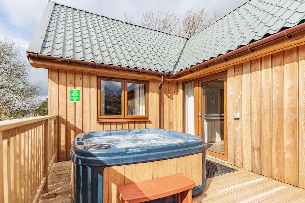 Osprey Lodge 1 With Hot Tub 뉴튼스튜어트 외부 사진